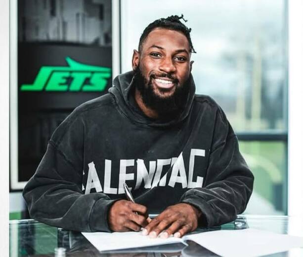 Kris Boyd tras firmar su contrato con New York (NY Jets)