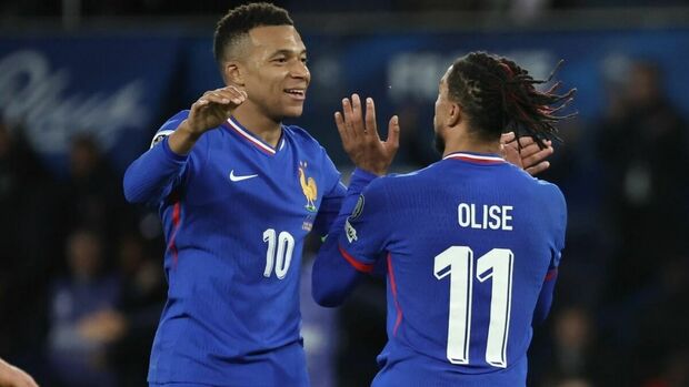 Mbappé hizo dos goles en el triunfo 4-0. (Foto: EFE)