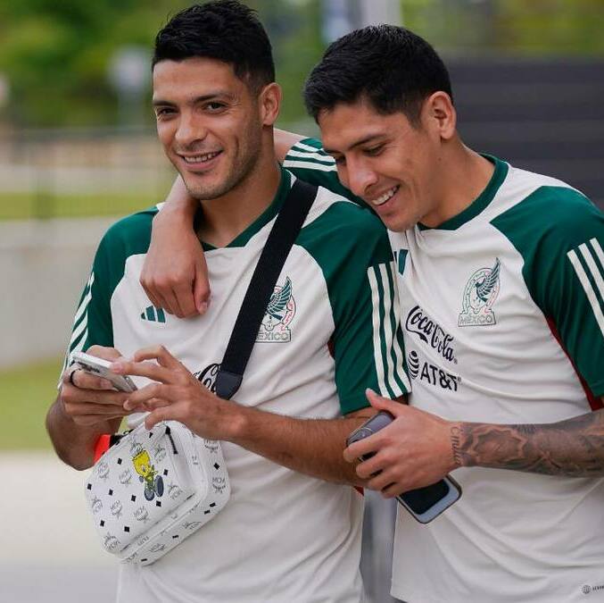 Raúl Jiménez y Edson Álvarez, jugadores de la Selección Mexicana (Imago7)