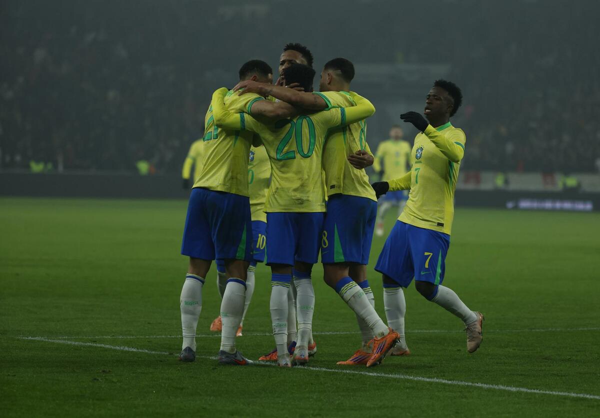 Estevao rescató el empate para Brasil / EFE