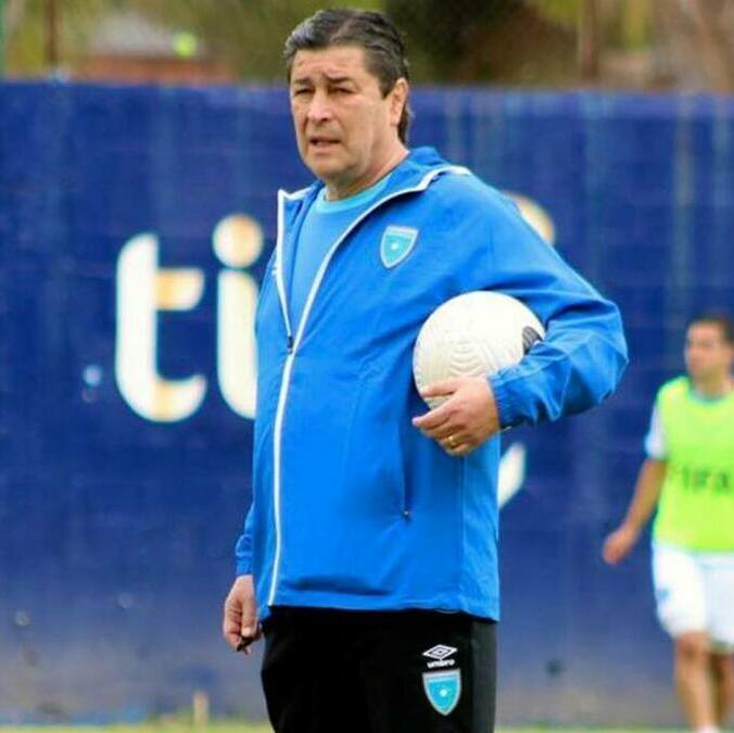 Luis Fernando Tena, en un entrenamiento de Guatemala (Fedefut)