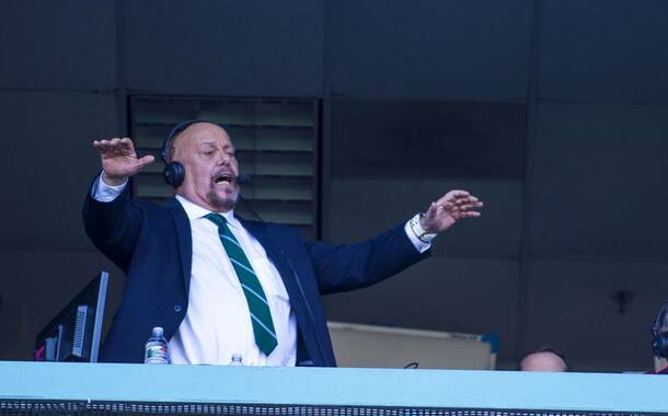 Perro Bermúdez fue trolleado en redes sociales (Imago)