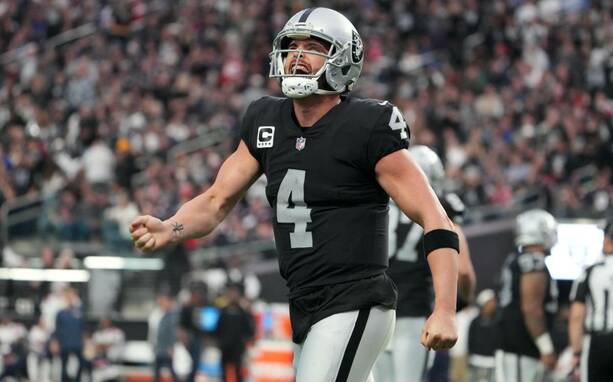 Derek Carr confirmó su salida de los Raiders (Reuters)