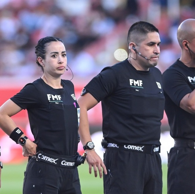El arbitraje en la Liga MX sigue generando mucha polémica (Mexsport)