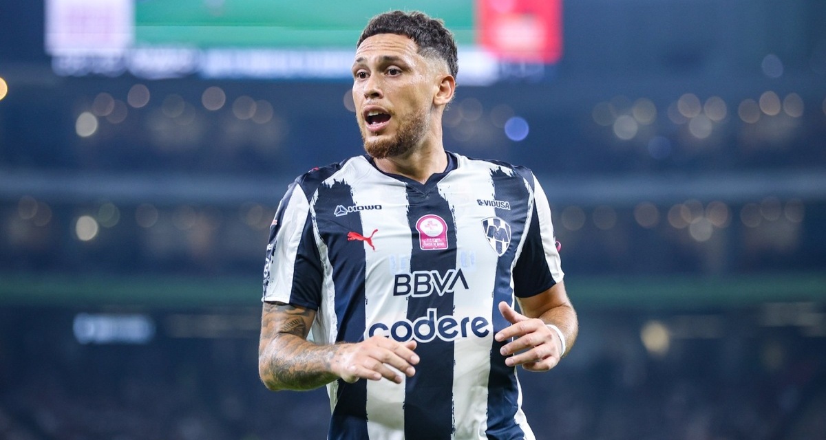 Lucas Ocampos se perderá la Liguilla del AP2025 tras lesionarse la muñeca (Imago7)