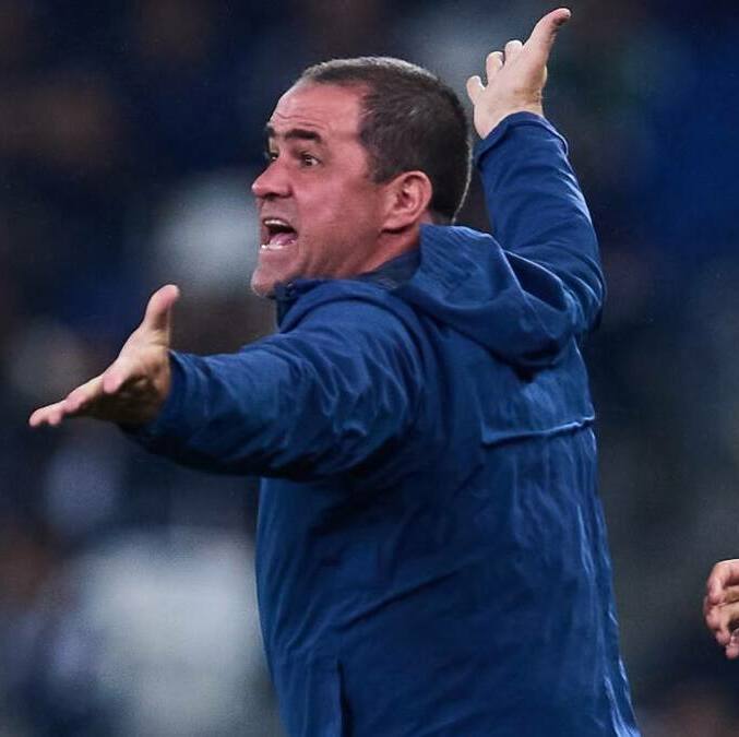 André Jardine reclama al árbitro en Rayados vs. América (Mexsport)