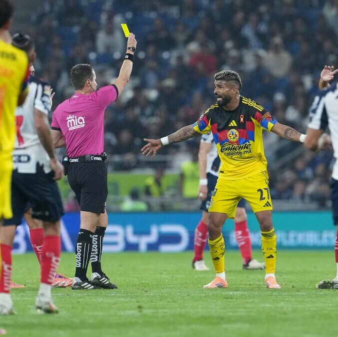 Jesús Rafael López Valle en el Rayados vs. América (Imago7)