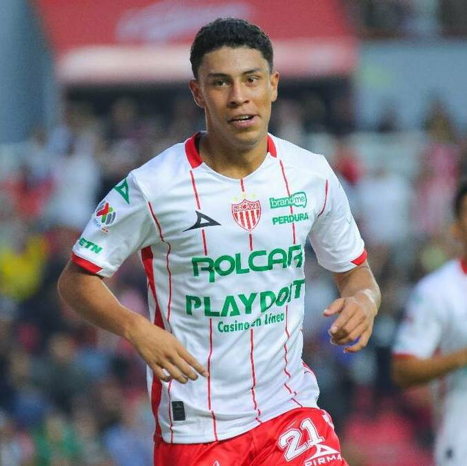 Johan Rojas deja de ser jugador de Necaxa / Mexsport