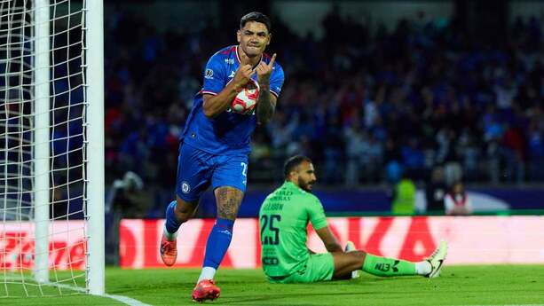 Toro Fernández anotó el segundo gol de la Máquina (Mexsport)