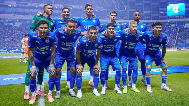 Jugadores de Cruz Azul previo a un partido (Imago7)