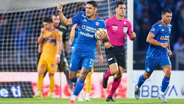 Guillermo Fernández marcó de penal (Mexsport)