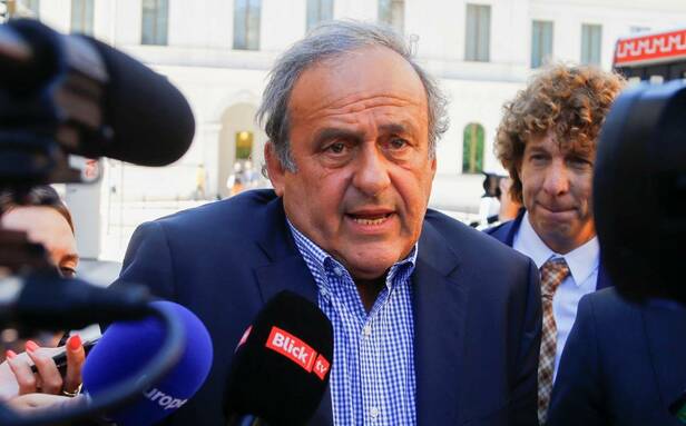 Platini se alejó del futbol por acusaciones de corrupción. Foto: (Especial)