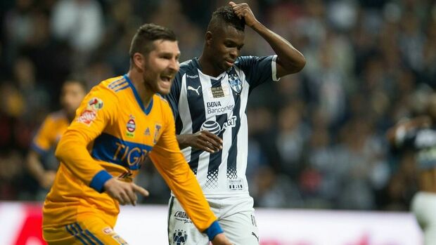 Gignac festejando la falla de Avilés Hurtado. (Foto: Mexsport)