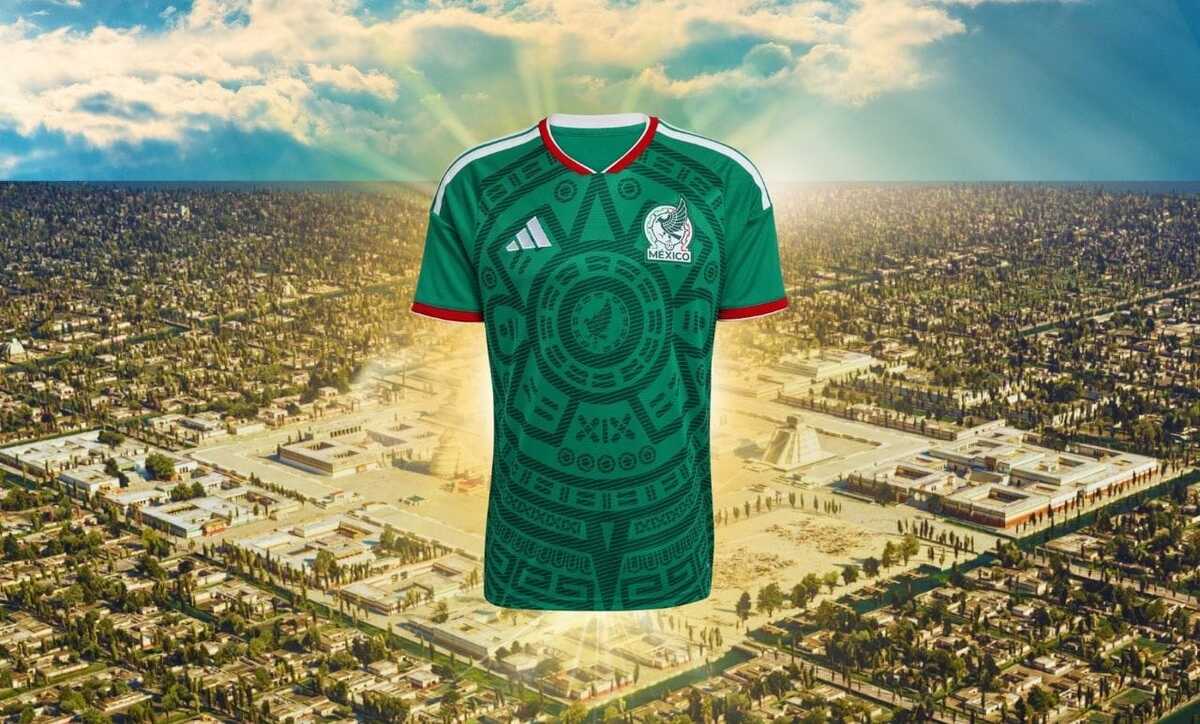 La playera del Tri por el cual adidas pagó derechos. (Foto: Especial)