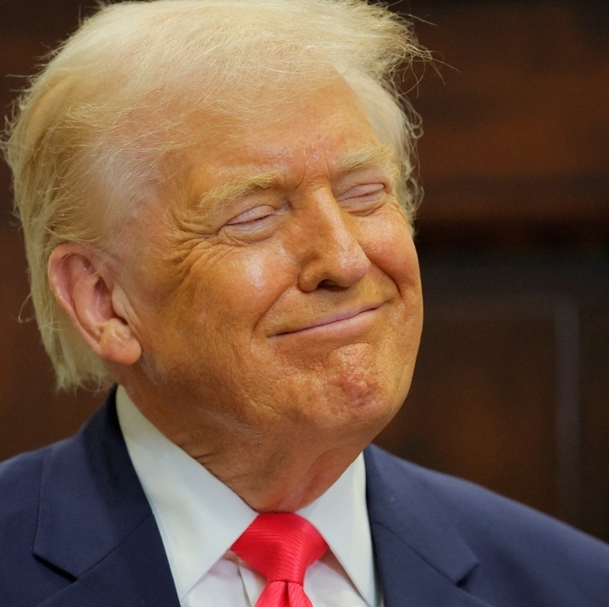 FIFA le entrega a Donald Trump primer 'Premio de la Paz' en medio de una turbulenta administración. Foto: Reuters