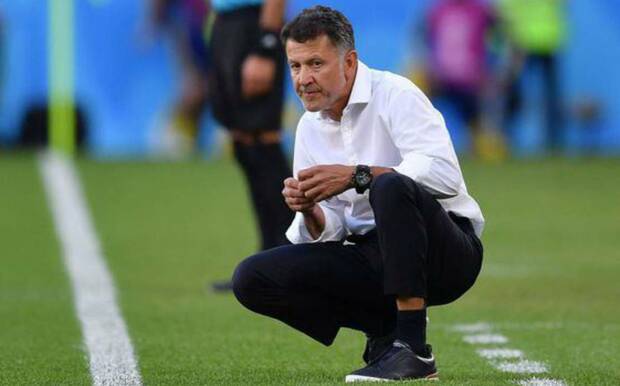 Osorio observa un partido (Mexsport)
