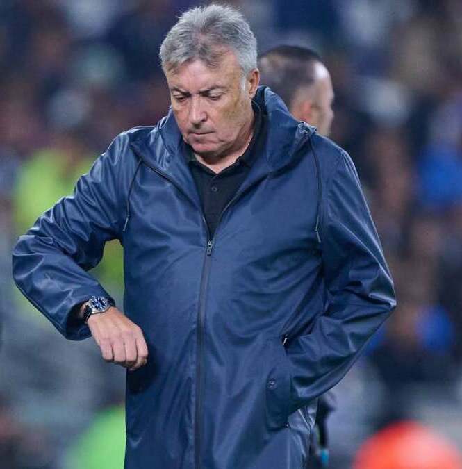 Torrent arremetió contra el cuerpo arbitral (Mexsport)