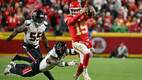 Los Chiefs caen en casa ante Houston y se alejan de Playoffs / Reuters