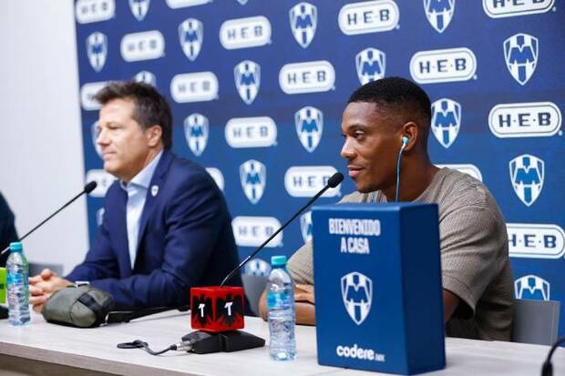 Martial junto al Tato Noriega (Jorge López)