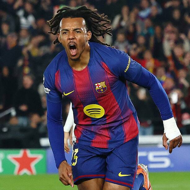 para top Barcelona vs Eintracht 4