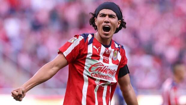 Chivas recupera a "Guti" y "Piojo" Alvarado contra Mazatlán / X: Chivas
