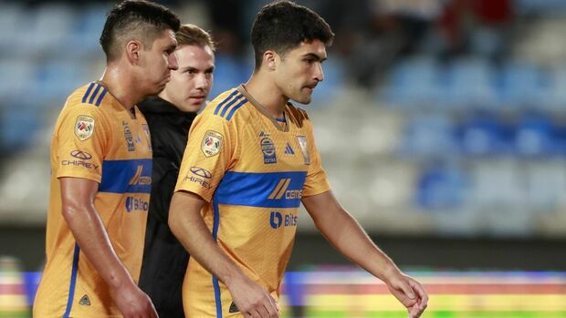 Jesús Angulo y Nico Ibáñez trabajan por separado de cara a la Final. (Foto: Mexsport)