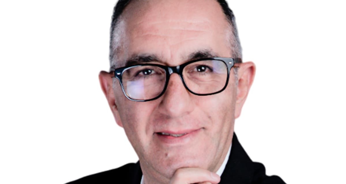 Imagen Columna de Francisco Arredondo