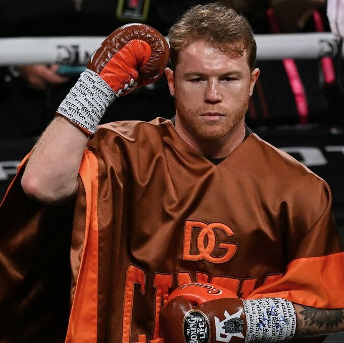 Canelo Álvarez sufrió una dura derrota ante Terence Crawford (Mexsport)