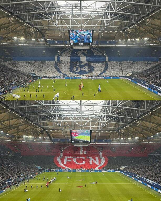 Aficionados del Schalke 04 cambiaron el mosaico en cuestión de segundos (@s04)