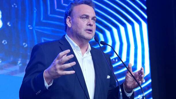 David Faitelson dando un discurso (Imago7)