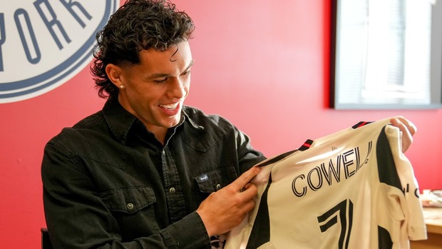 Cowell se ve feliz con su nuevo club. (Foto: New York Red Bulls)
