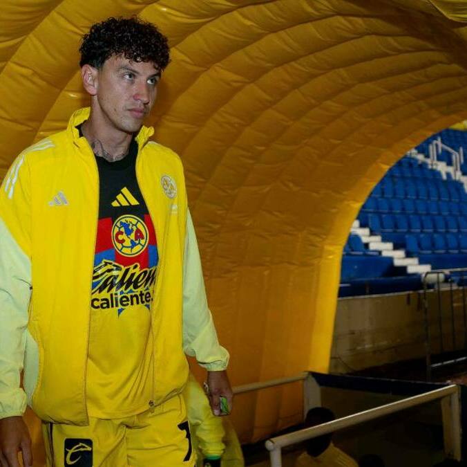 Lichnovsky vino de más a menos con el América (Imago7)