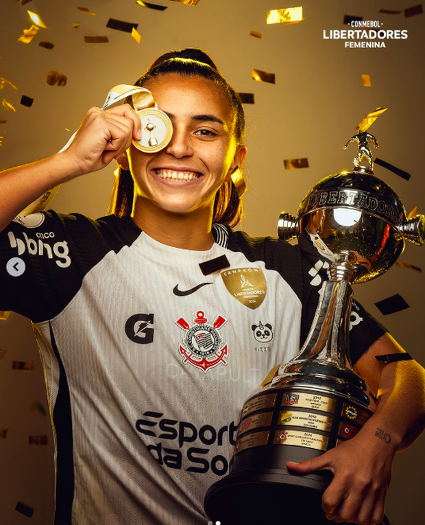 Mariza puede presumir de varios títulos obtenidos. (Foto: Mariza)