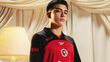 Mora fue uno de los jugadores que modelaron el uniforme. (Foto: Xolos)