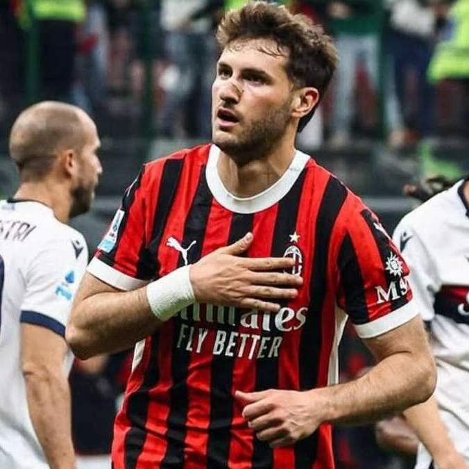 Santiago Gimenez podría regresar a jugar ante Sassuolo (Ig sant.gimenez)