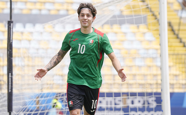 Jordan Carrillo festeja con el Tri-Sub 23. (FOTO: Imago7)