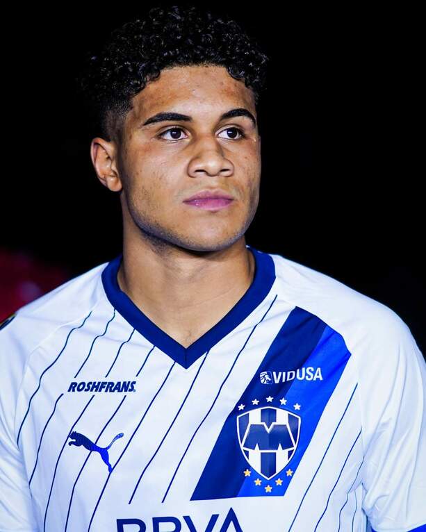 Tony Leone se convierte en jugador de Pumas (Imago7)