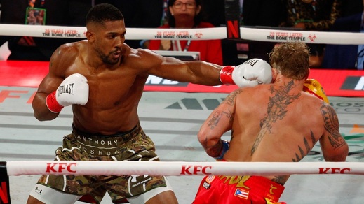Anthony Joshua venció por KO a  Jake Paul (Reuters)