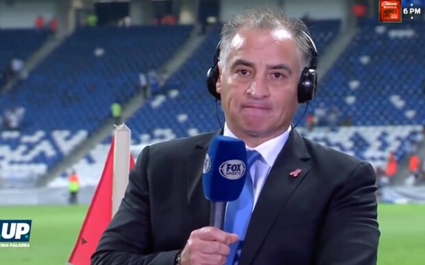 Fabián Estay no pudo ocultar la tristeza que le causó la muerte de su padre.