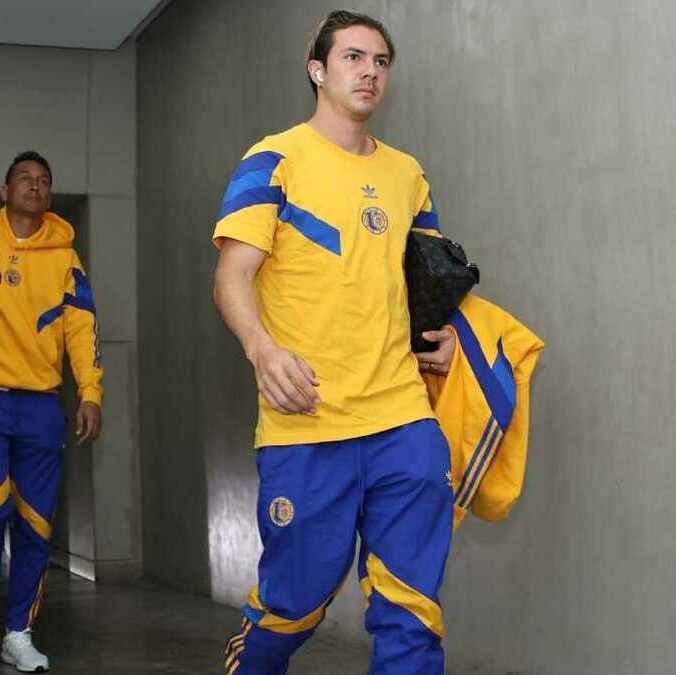 Córdova vino de más a menos con Tigres (Imago7)