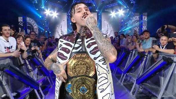 Dominik Mysterio presume un nuevo tatuaje (Captura)