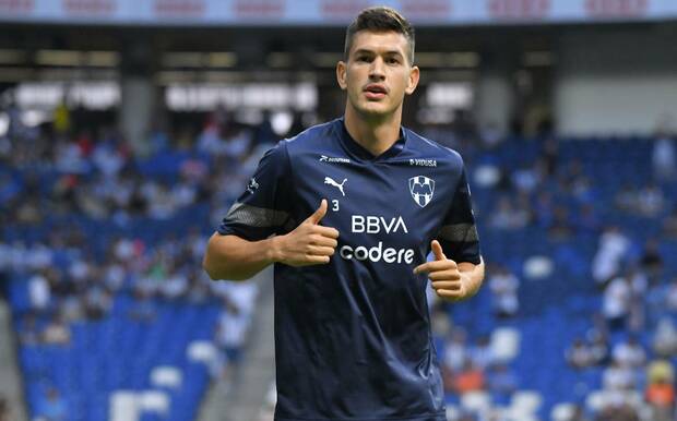 César Montes viajó a la CDMX para reportar con Rayados (Imago7)