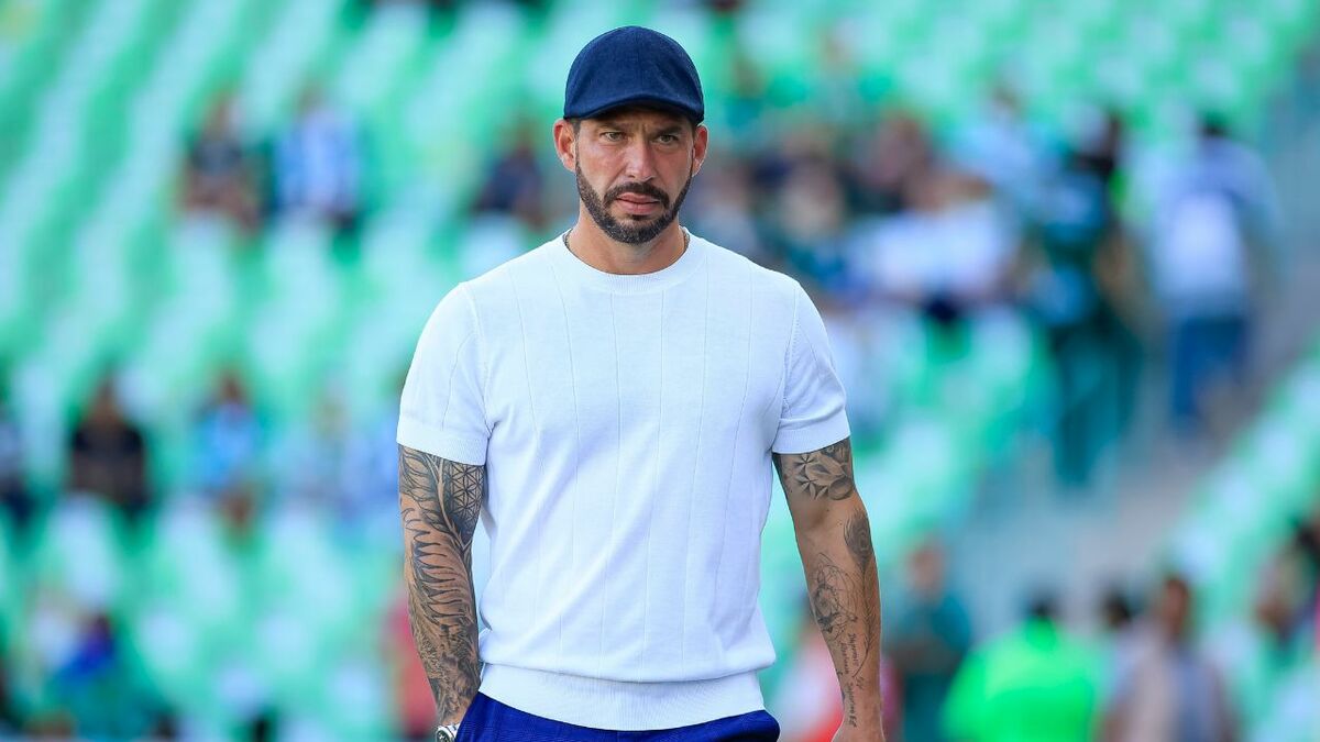 Benjamín Mora en su etapa con Querétaro (Imago7)