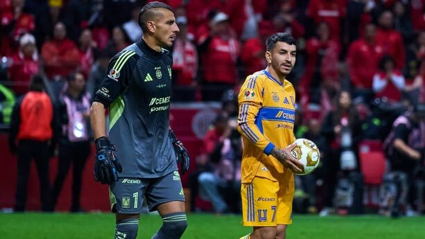 Nahuel Guzmán y Ángel Correa al final fueron los villanos. (Foto: Mexsport)