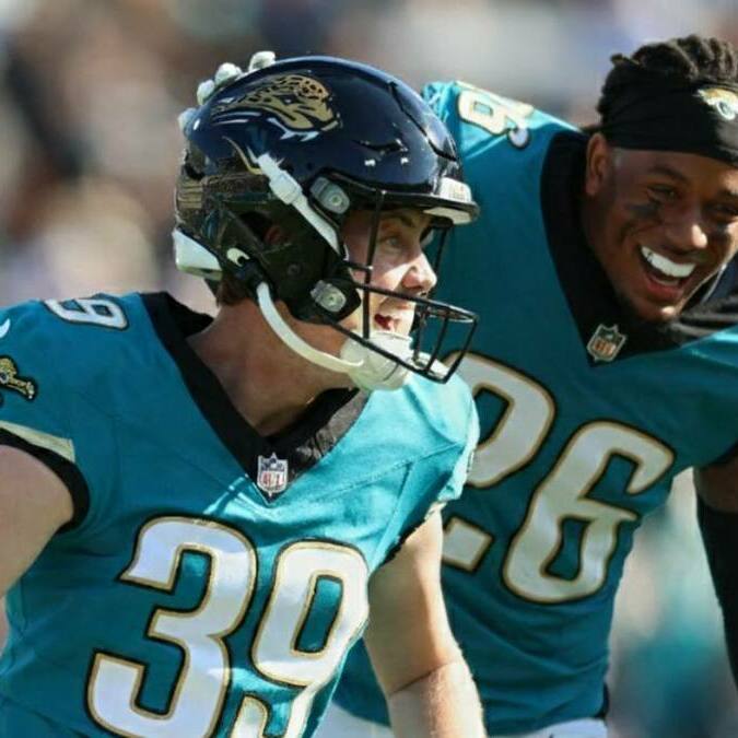 Cam Little le rindió tributo a CR7 (Reuters)