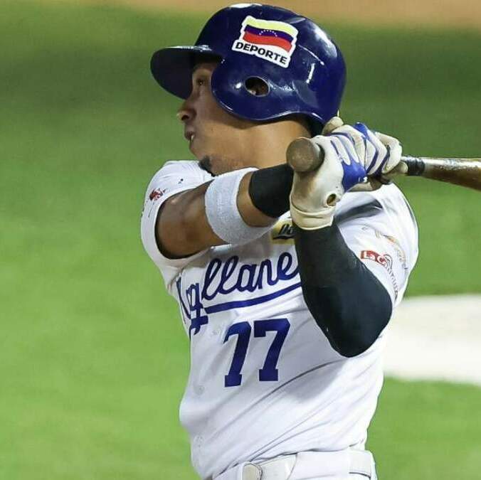 Liga de Venezuela de Beisbol regresa tras detención de Maduro (@LVBP_Oficial)