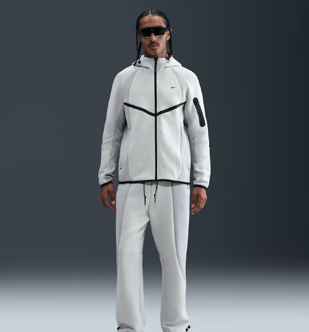 El Nike Tech Fleece fue sold out en menos de 24 horas tras arresto de Nicolás Maduro. Foto: Nike