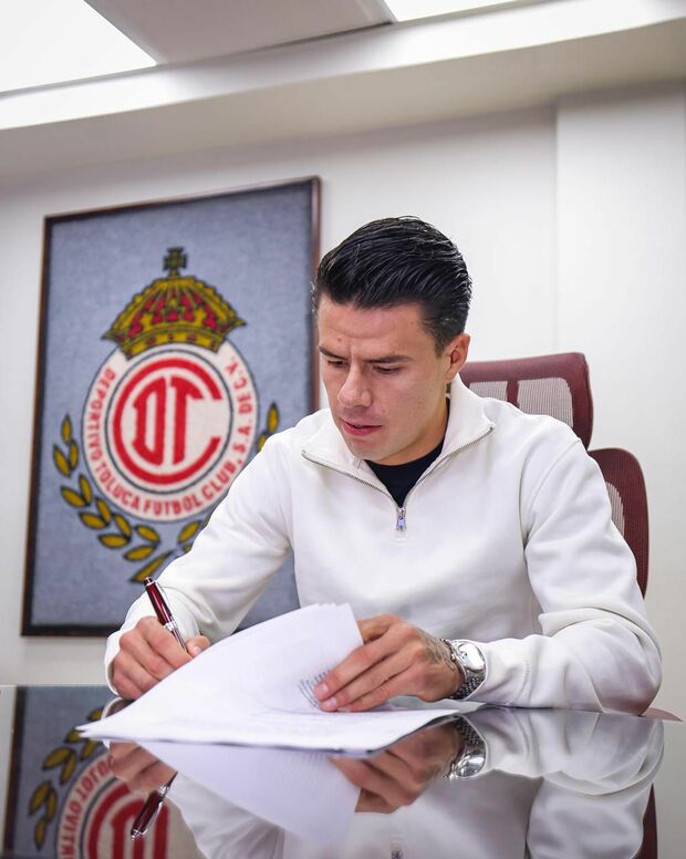 Pavel Pérez firmó con el Toluca. (Foto: Toluca)