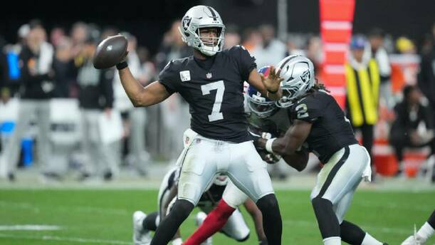 Raiders cae ante Giants en casa y aseguran el pick #1 global / Reuters