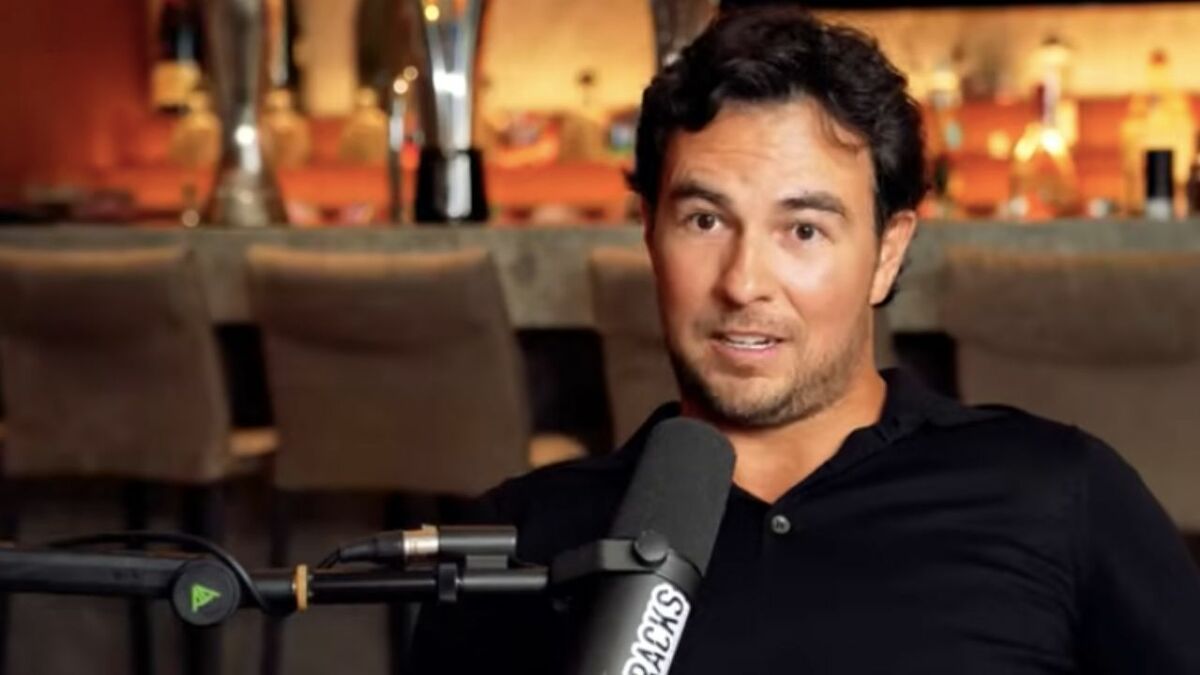 Checo Pérez contó la anécdota que le costó dinero a Marko. (Foto: captura de pantalla)